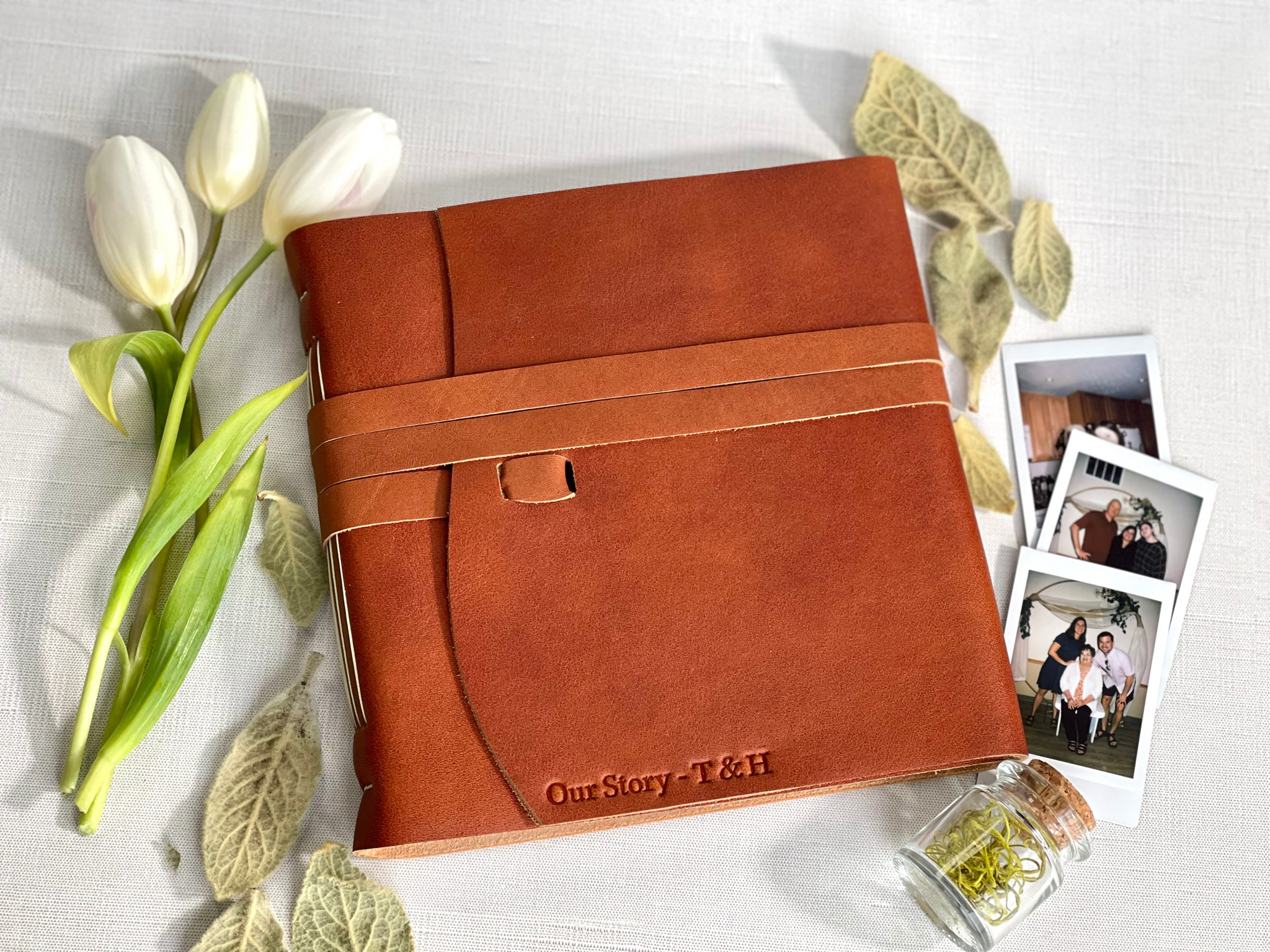 Ashes and Snow カタログ　写真集　DVD　ミニブック　ステッカー付 Amazon.com: This Is Us Photo Book, Scrapbook Album 6