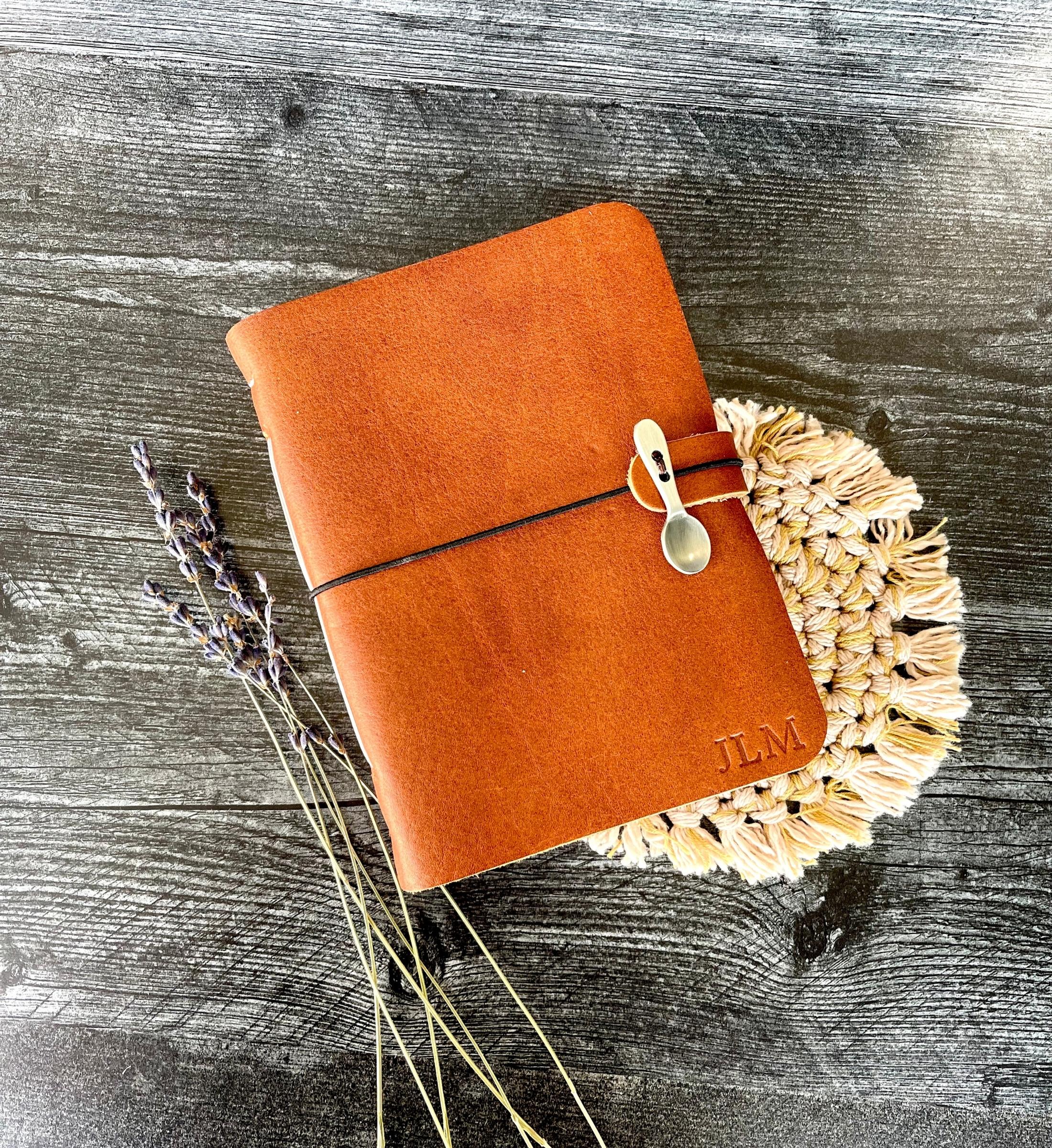 Rust Color Cook Book Rust Leather Recipe Book with Spoon – Leather and Earth Co